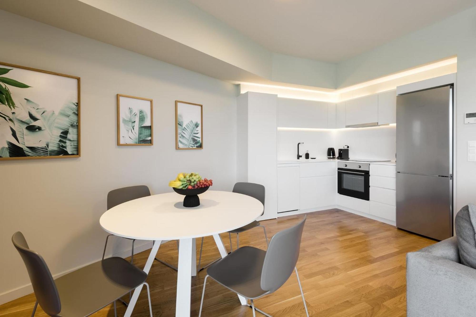 Urban Apt With Stunning Acropolis View & Roofdeck Athens Exterior photo
